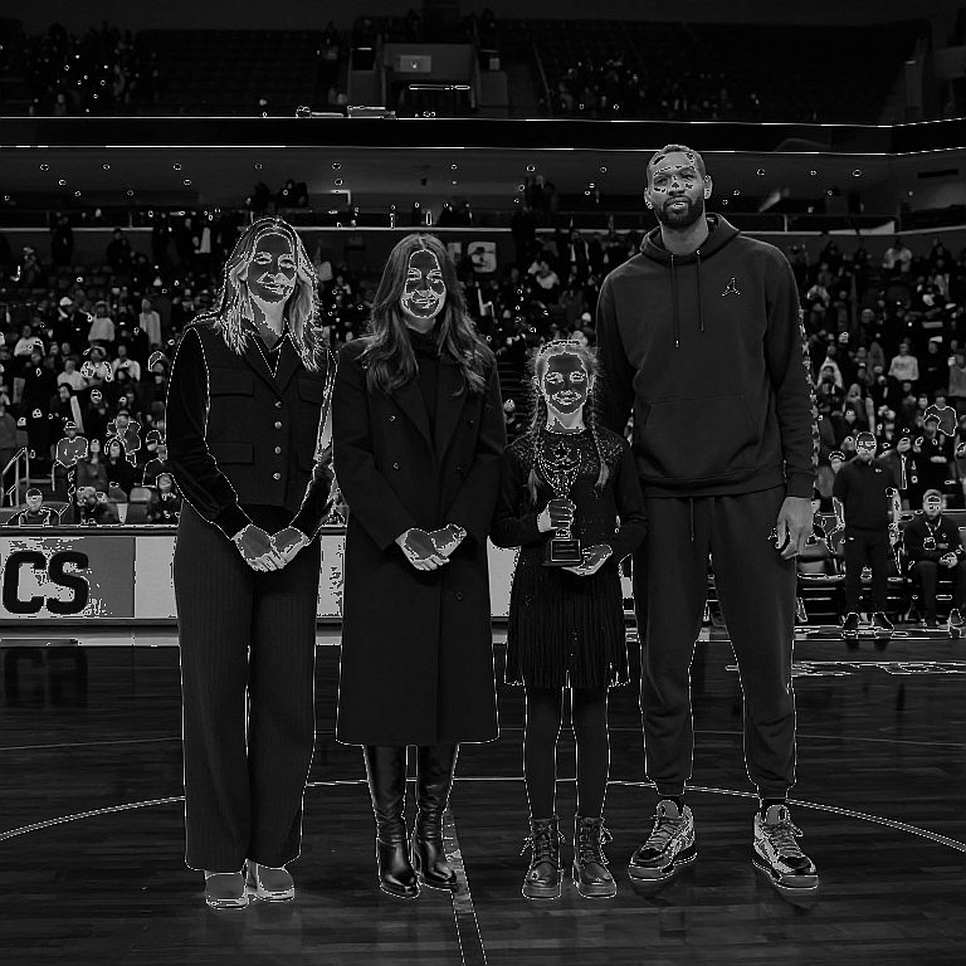 Chín chiều phân tích bóng rổ NBA: Lòng can đảm nói 'không đủ dữ liệu'