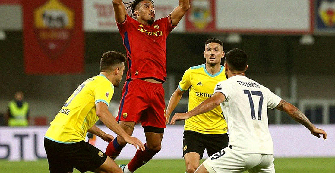 Bruno Fernandes rời vị trí số 10: Bồ Đào Nha thử nghiệm 'người kết nối' và khoảng trống dữ liệu sau chiến thắng 1-0