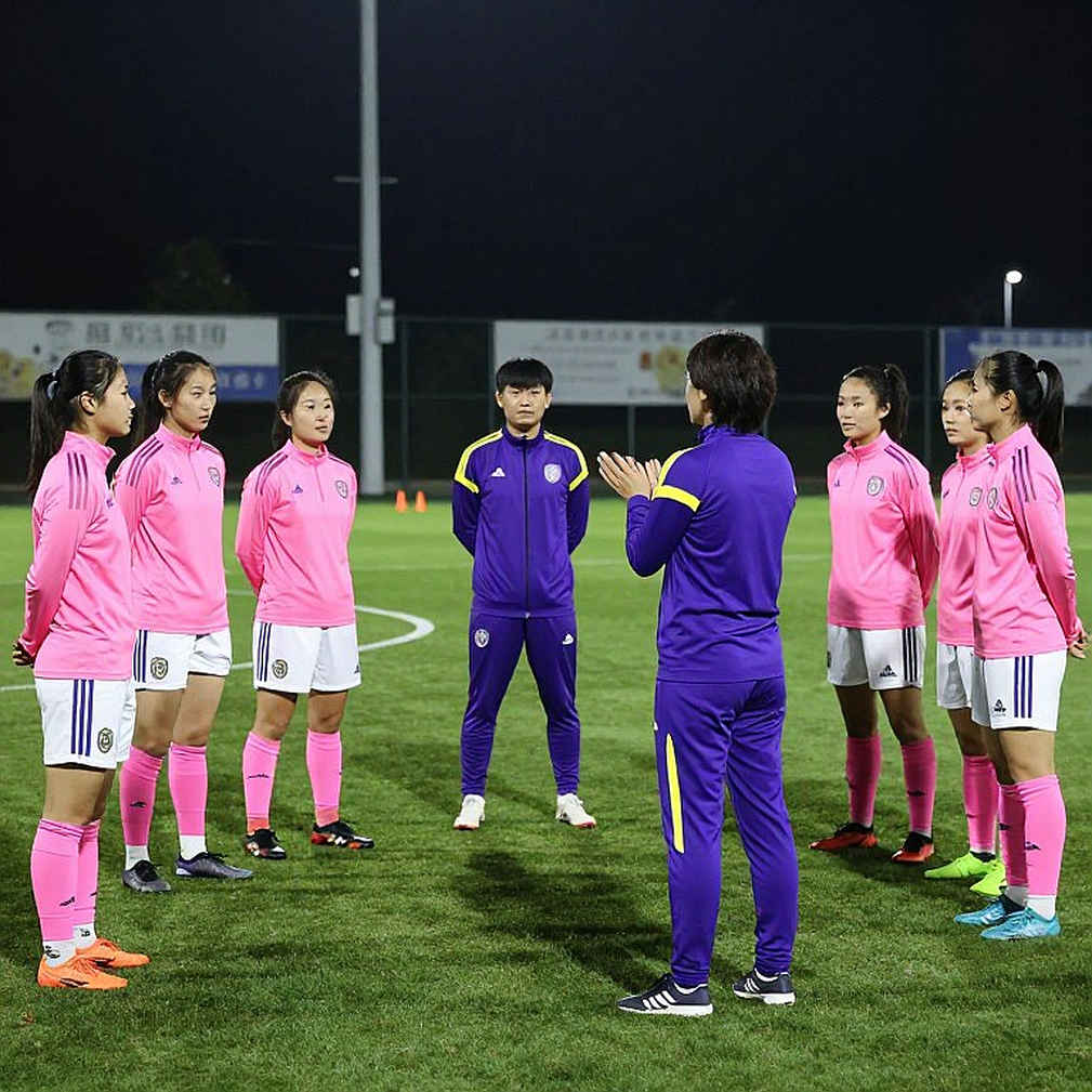 Lời khuyên của Eusebio Sacristán cho Hamza Abdelkarim: ba lớp nguồn tin và một bản hợp đồng không ai trích dẫn