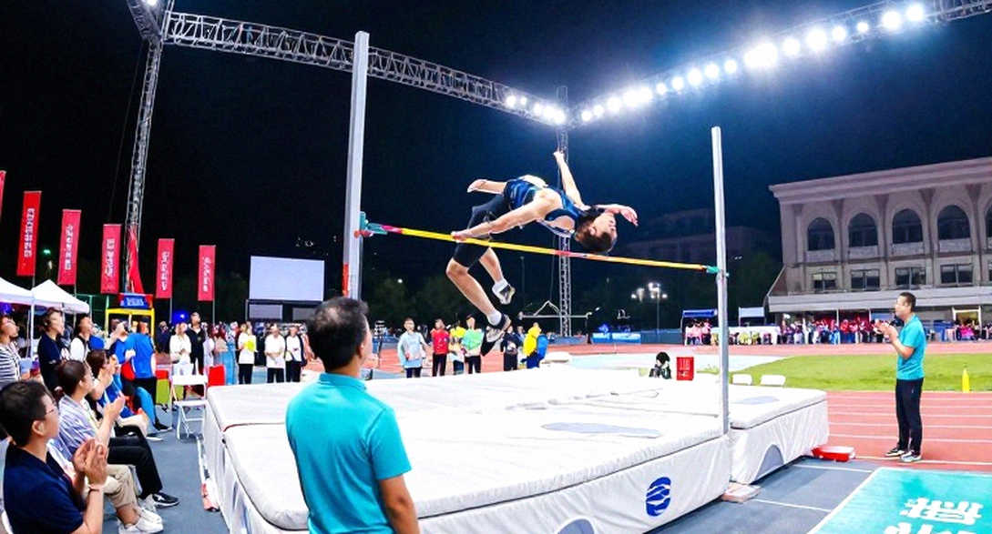 Ultimate Championship: Bolt Marvels at $150,000 Per Gold, While I Worry About the Relay Money Ultimate Championship: Bolt Marvels at $150,000 Per Gold, While I Worry About the Relay Money