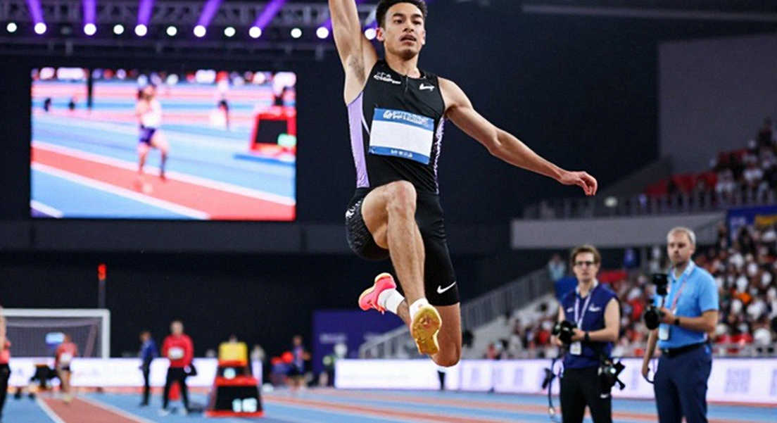 Vân Trang cán đích top 2 nữ 42km Y Tý Mùa Vàng 2026: 'Chạy bằng đôi chân, không chạy bằng miệng thiên hạ!' Vân Trang cán đích top 2 nữ 42km Y Tý Mùa Vàng 2026: 'Chạy bằng đôi chân, không chạy bằng miệng thiên hạ!'